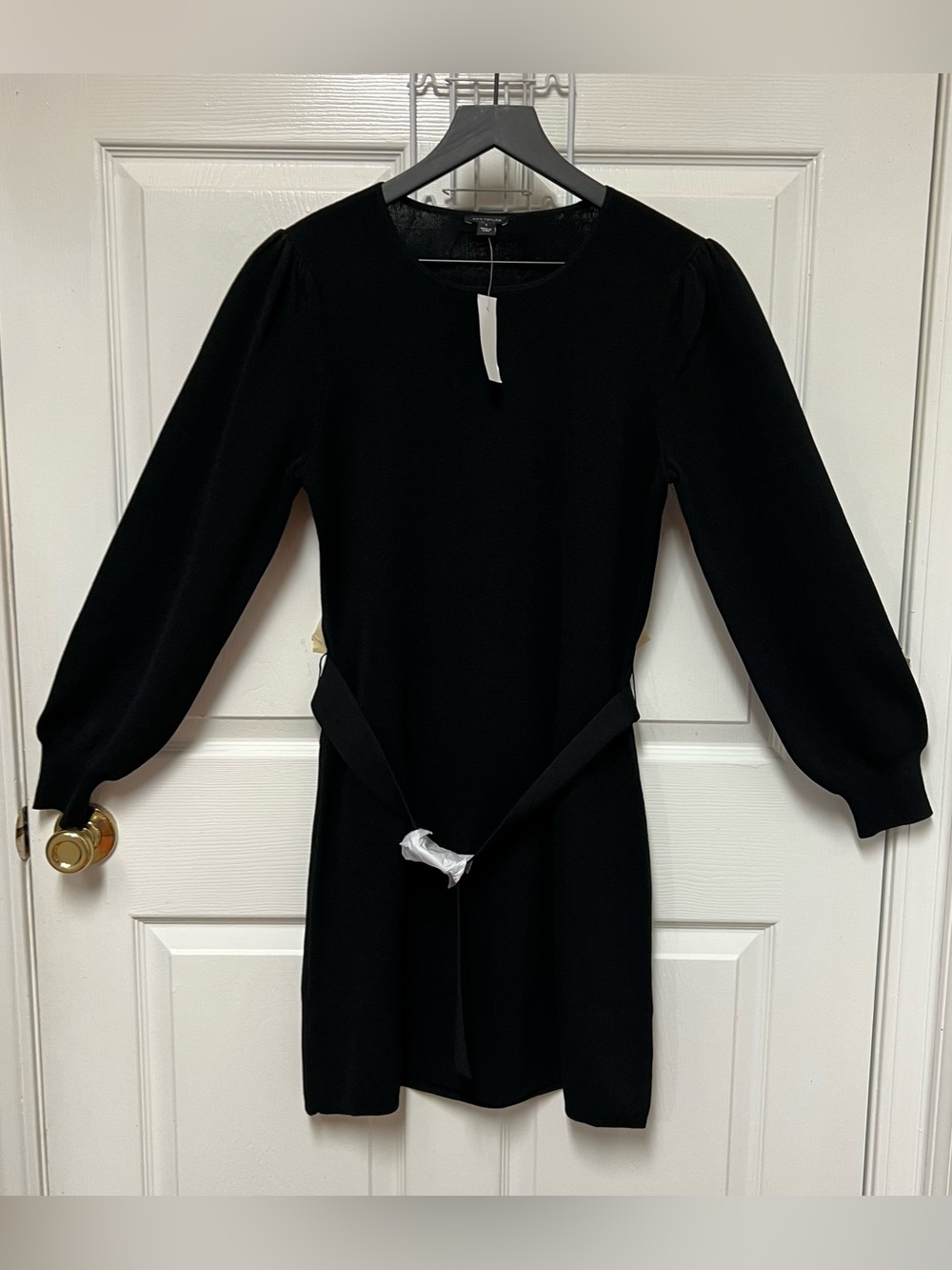 Ann Taylor Women's Black Long Sleeve Belted Knit Dress